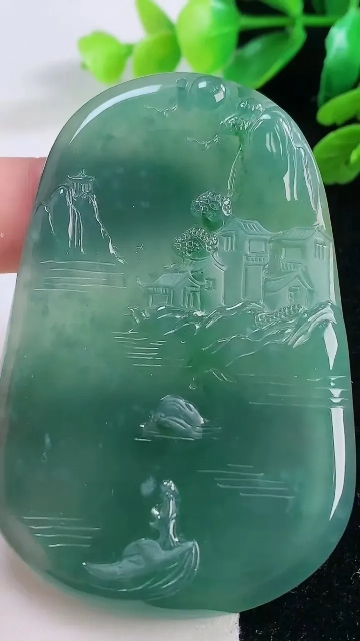天然A货翡翠山水牌吊坠，尺寸 71.6-46.5-6.2，重:44.48g
11月29日