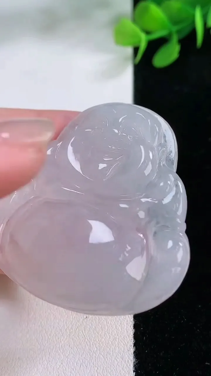 天然A货翡翠佛公吊坠，尺寸44.7-45.2-5.9，重量:18.78g
11月29日