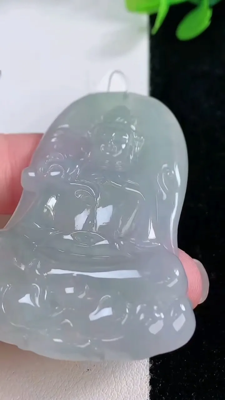 天然A货翡翠大势至菩萨吊坠，尺寸57.5-37.5-5.6，重量:23.15g
11月29日