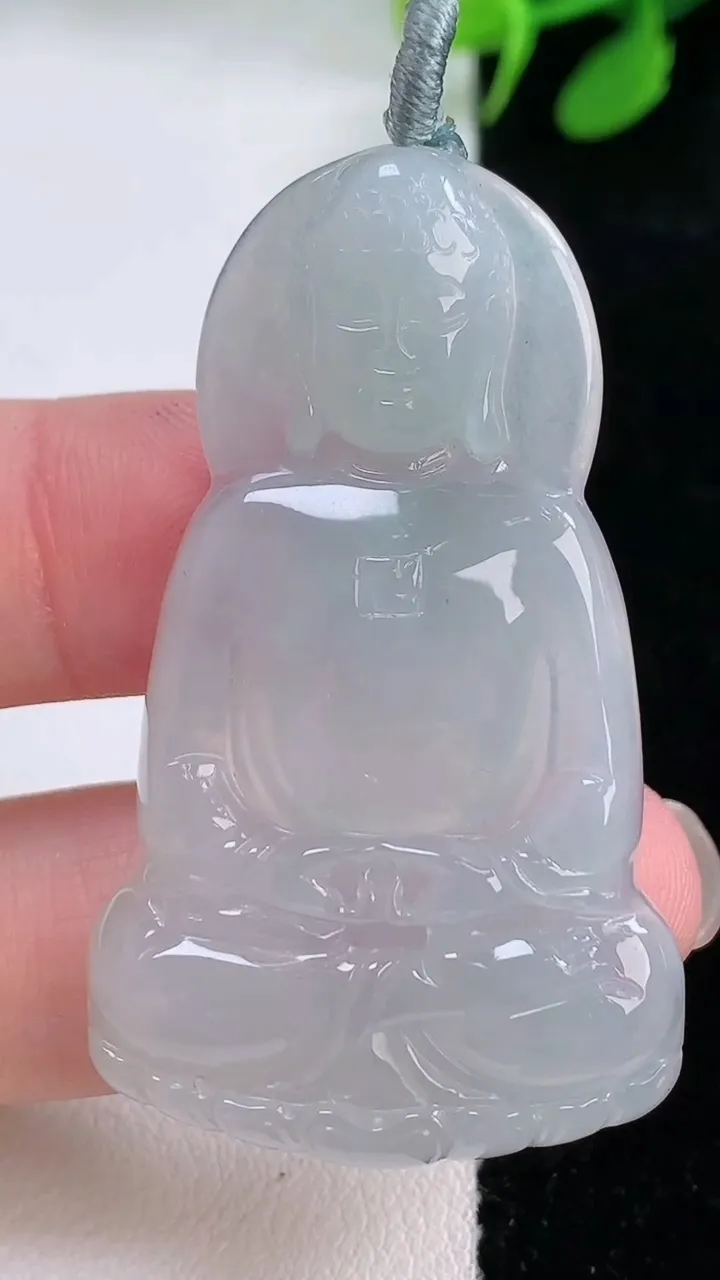 天然A货翡翠大日如来吊坠，尺寸48.5-28.8-5.5，重量:12.90g
11月29日