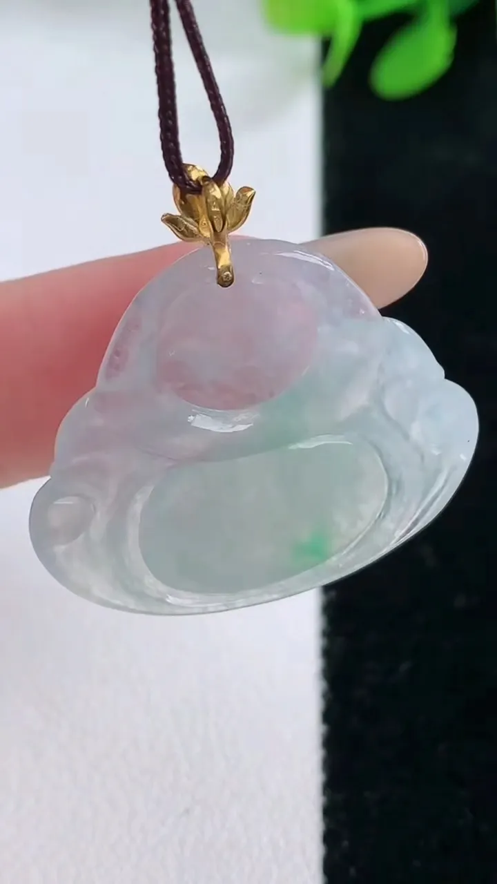 天然A货翡翠佛公吊坠，尺寸25-29-3.8，重量:4.38g
11月29日
