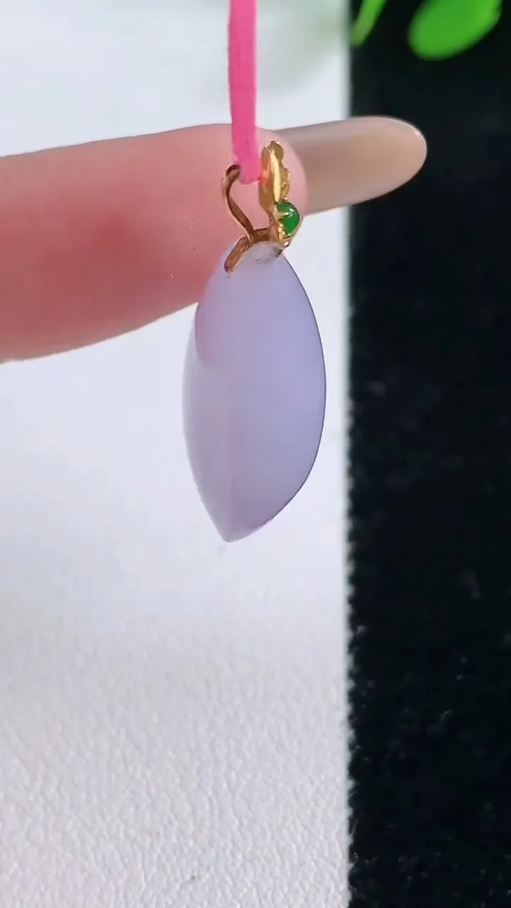 天然A货翡翠18K金紫罗兰水滴吊坠，尺寸19.8-15.5-8.5，重量:4.53g
11月29日