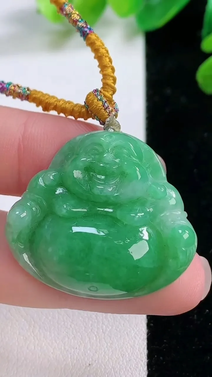 天然A货翡翠佛公吊坠，尺寸 32-28-7，重:8.99g
11月29日