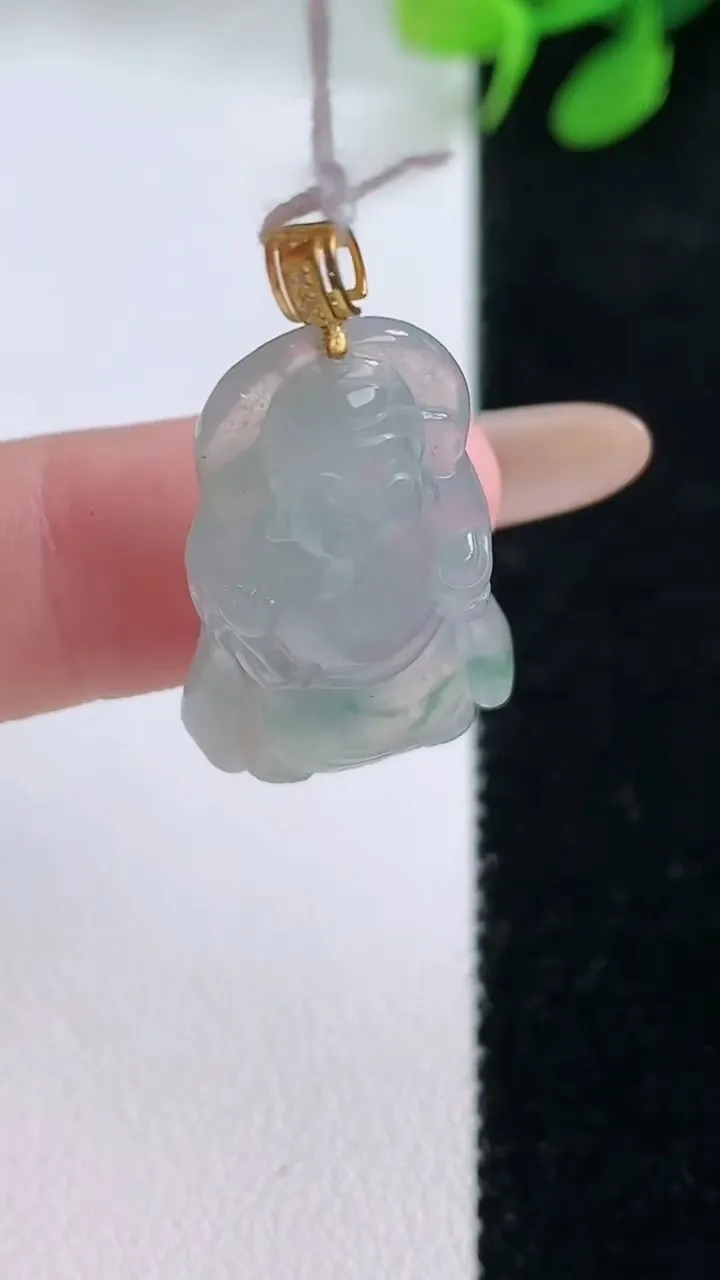天然A货翡翠种飘花财神爷吊坠，尺寸27-14-5.9，重量:4.79g
11月29日