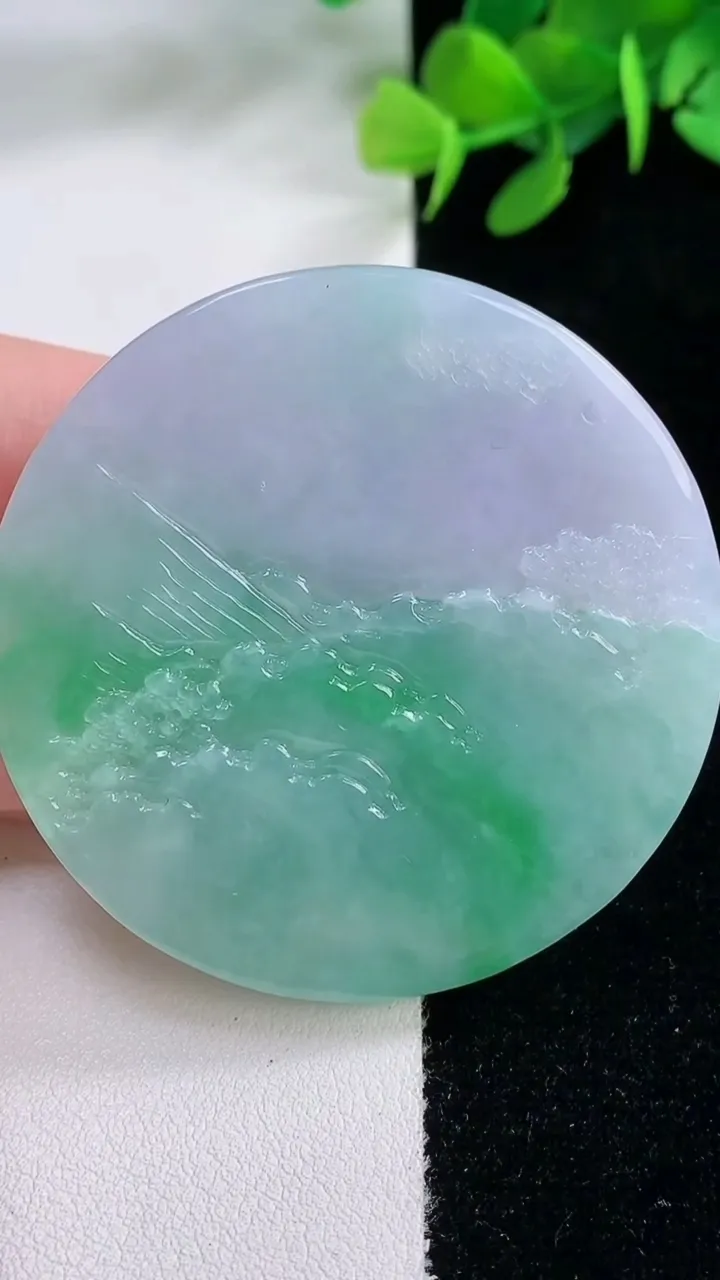 天然A货翡翠山水牌吊坠，尺寸50.8-10，重量:55.39g
11月29日