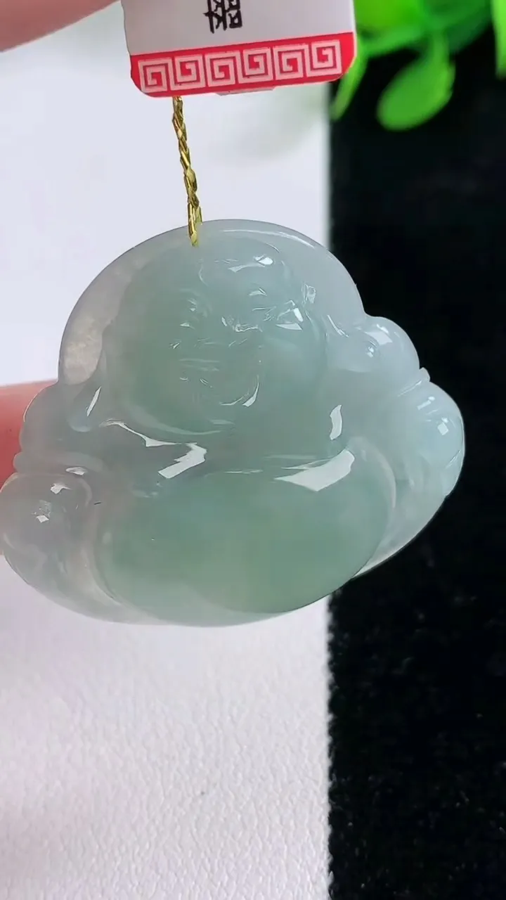 天然A货翡翠佛公吊坠，尺寸34-36.7-5.8，重量:10.41g
11月29日