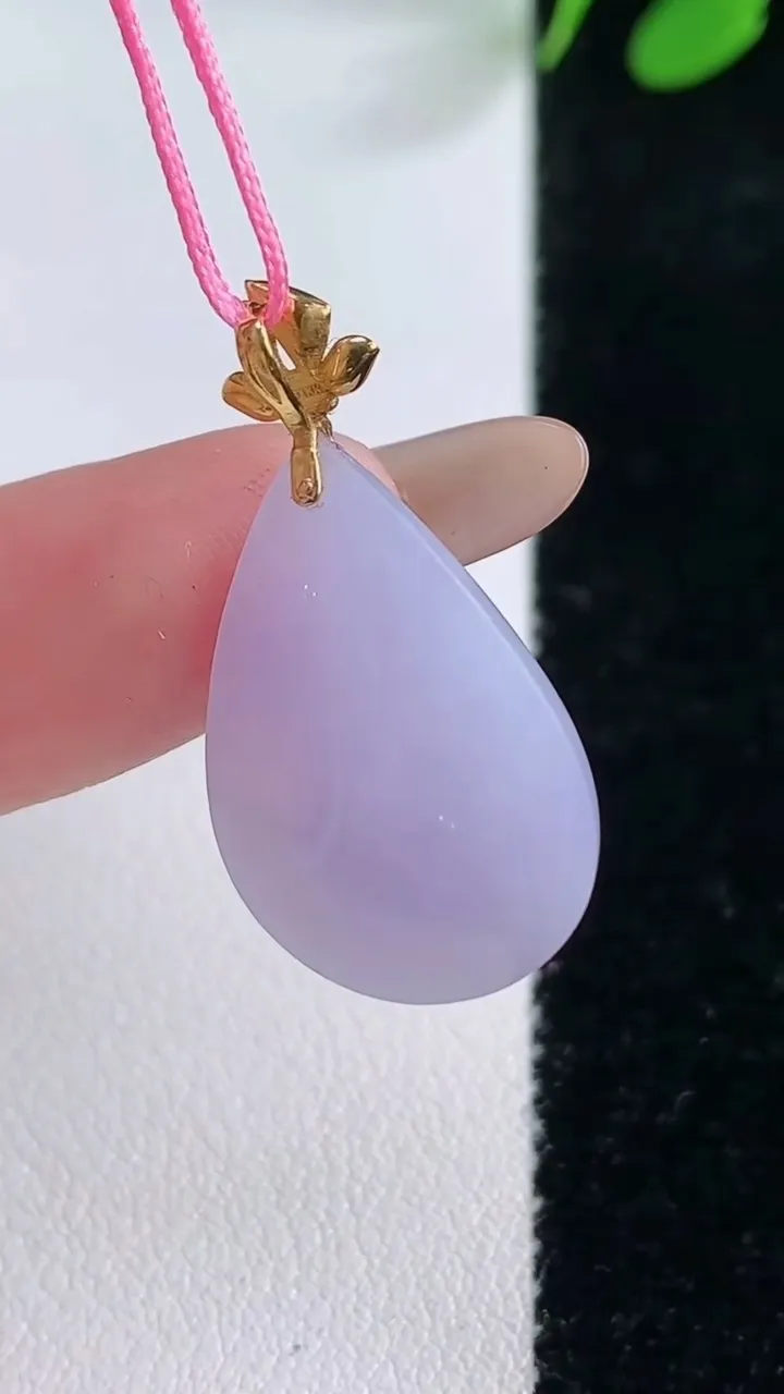 天然A货翡翠18K金紫罗兰水滴吊坠，尺寸19.8-15.5-8.5，重量:4.53g
11月29日