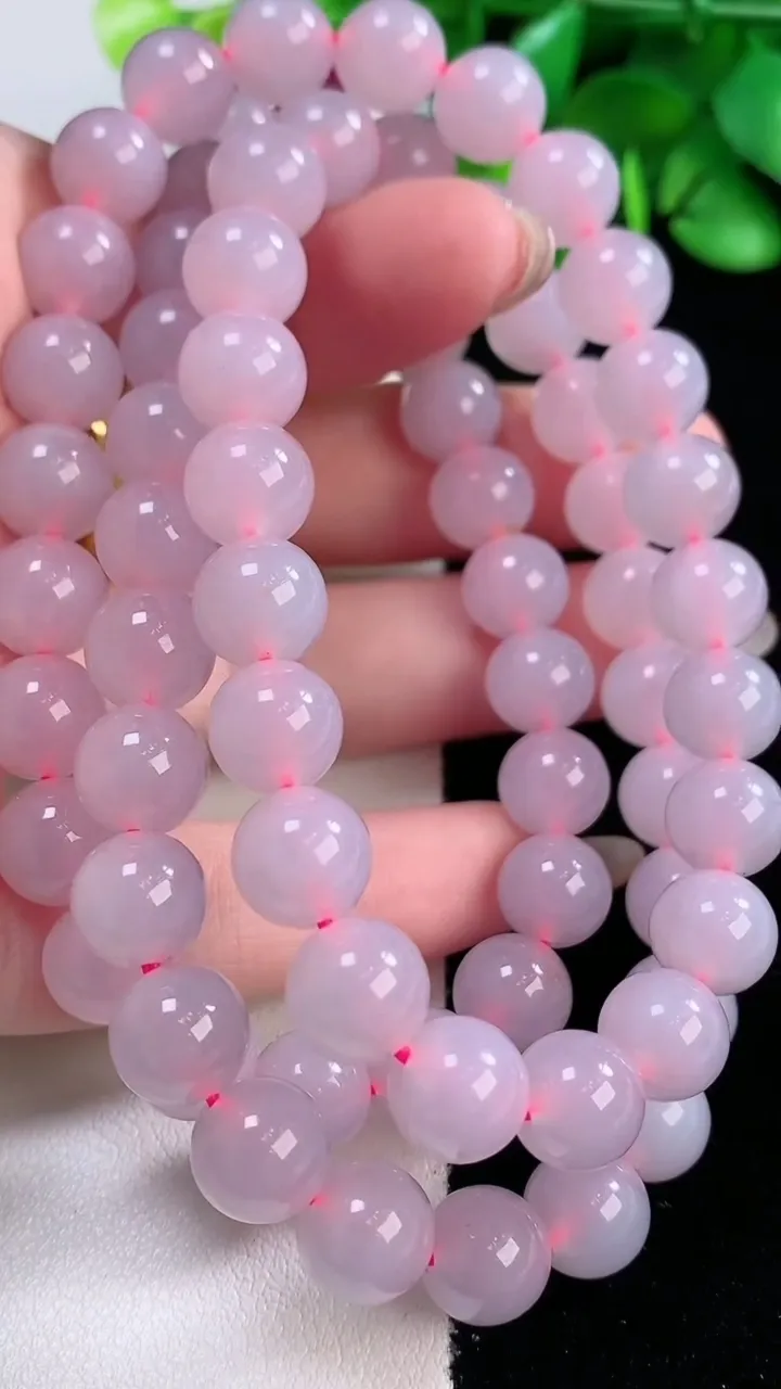 天然A货翡翠紫罗兰圆珠项链，尺寸9-68颗，重量:89.39g11月29日
工厂直销收藏佳品,种好水