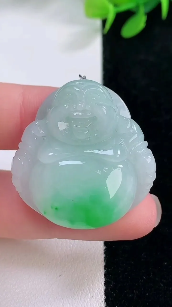 天然A货翡翠佛公吊坠，尺寸32-31.4-12，重量:21.00g
11月29日