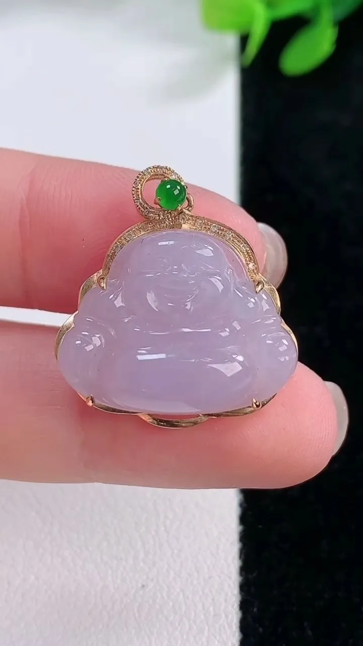 天然A货翡翠18K金紫罗兰佛公吊坠，尺寸23.5-22.5-7.3
11月29日