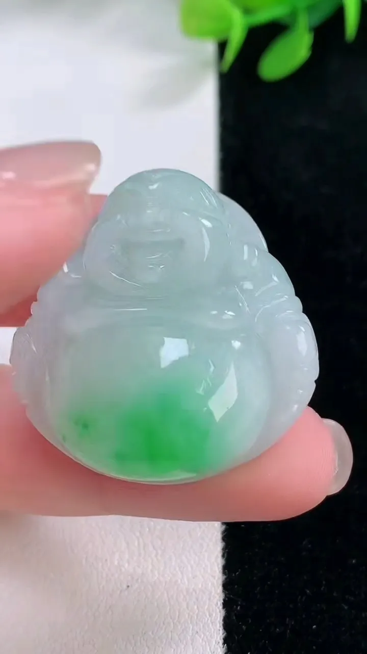 天然A货翡翠佛公吊坠，尺寸32-31.4-12，重量:21.00g
11月29日