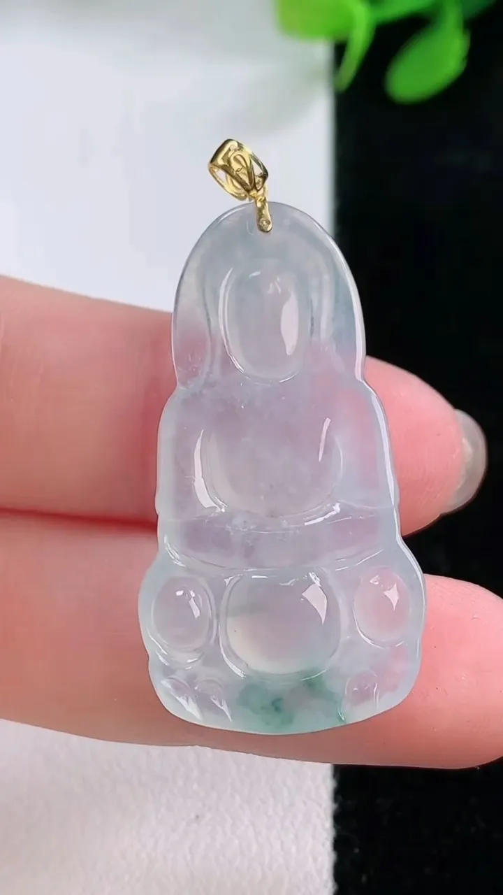 天然A货翡翠种飘花观音菩萨吊坠，尺寸34.7-18.7-4.2，重量:4.98g
11月29日
