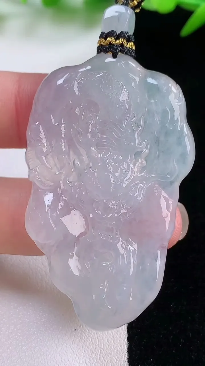 天然A货翡翠龙牌吊坠，尺寸58.7-32.6-5，重量:17.21g
11月30日