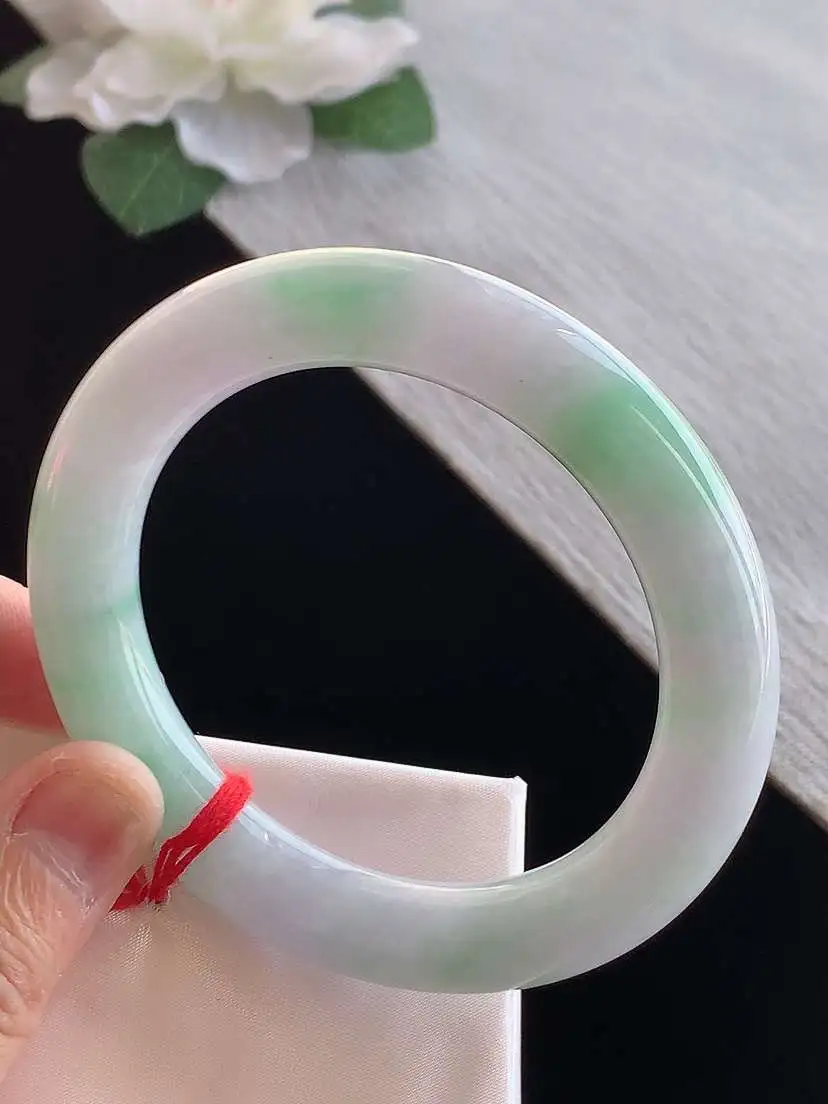 a货翡翠老坑冰种春带彩紫罗兰飘绿圆条手镯55-56圈口  尺寸55.5×10.7mm 1129