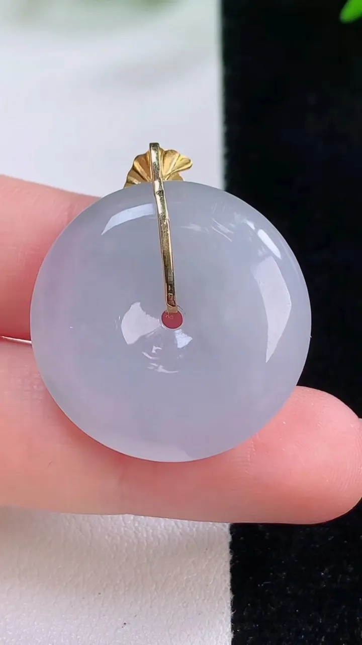 天然A货翡翠18K金紫罗兰平安扣吊坠，尺寸26-5.9，重量:9.13g
11月30日