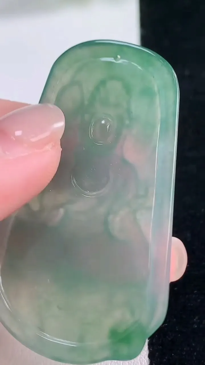 天然A货翡翠普贤菩萨吊坠，尺寸54.6-31.3-4.5，重量:17.07g
11月30日