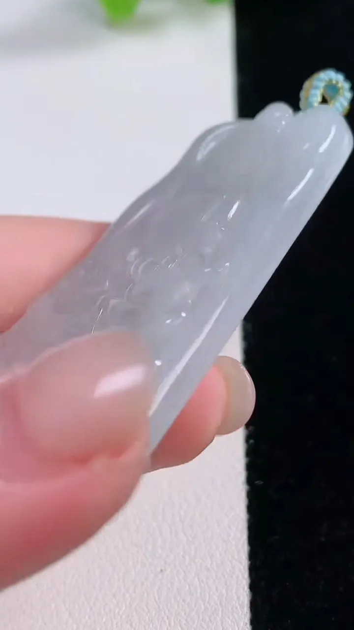 天然A货翡翠冰种文殊菩萨吊坠，尺寸59.5-36-6.5，重量:31.92g
11月30日