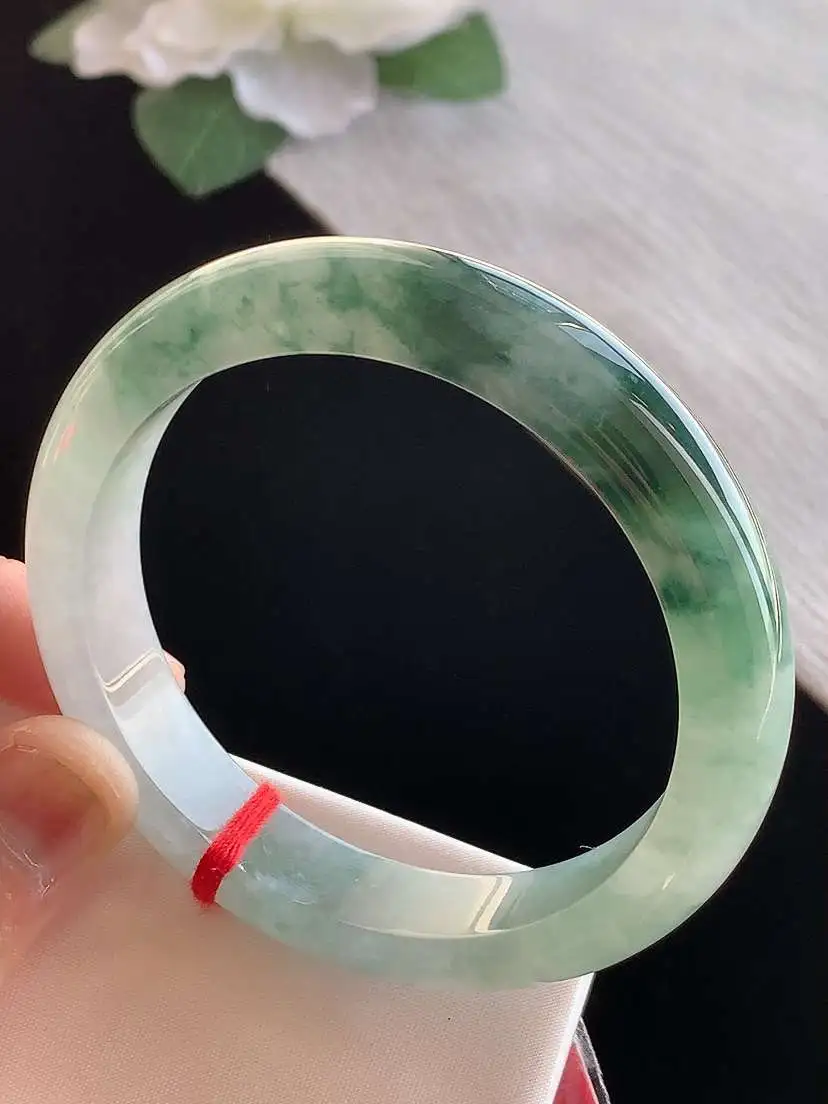 a货翡翠老坑冰种飘花正装正圈手镯56-57圈口  尺寸56.3×12.2×8mm 1129