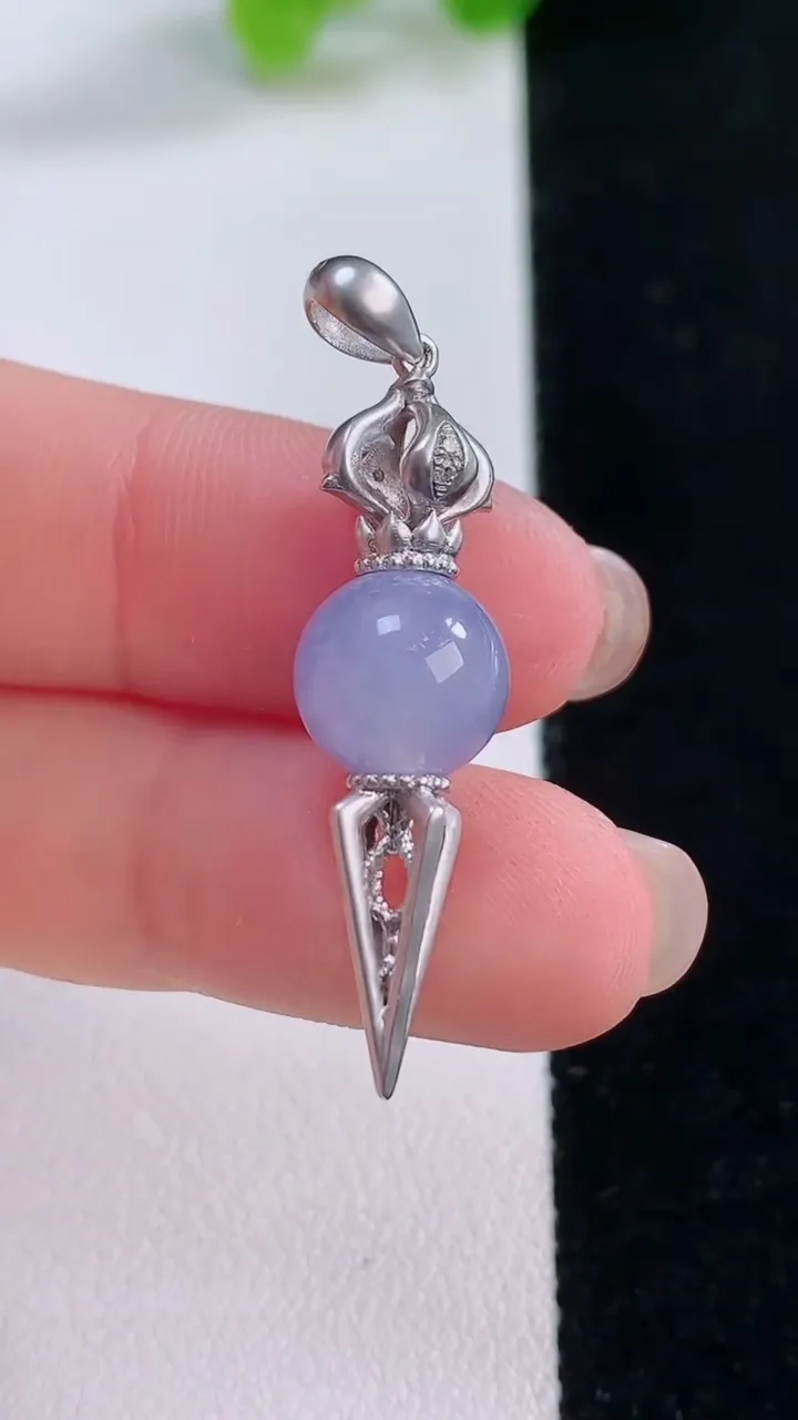 天然A货翡翠18K金紫罗兰圆珠吊坠，尺寸9.6，重量:3.52g
11月30日