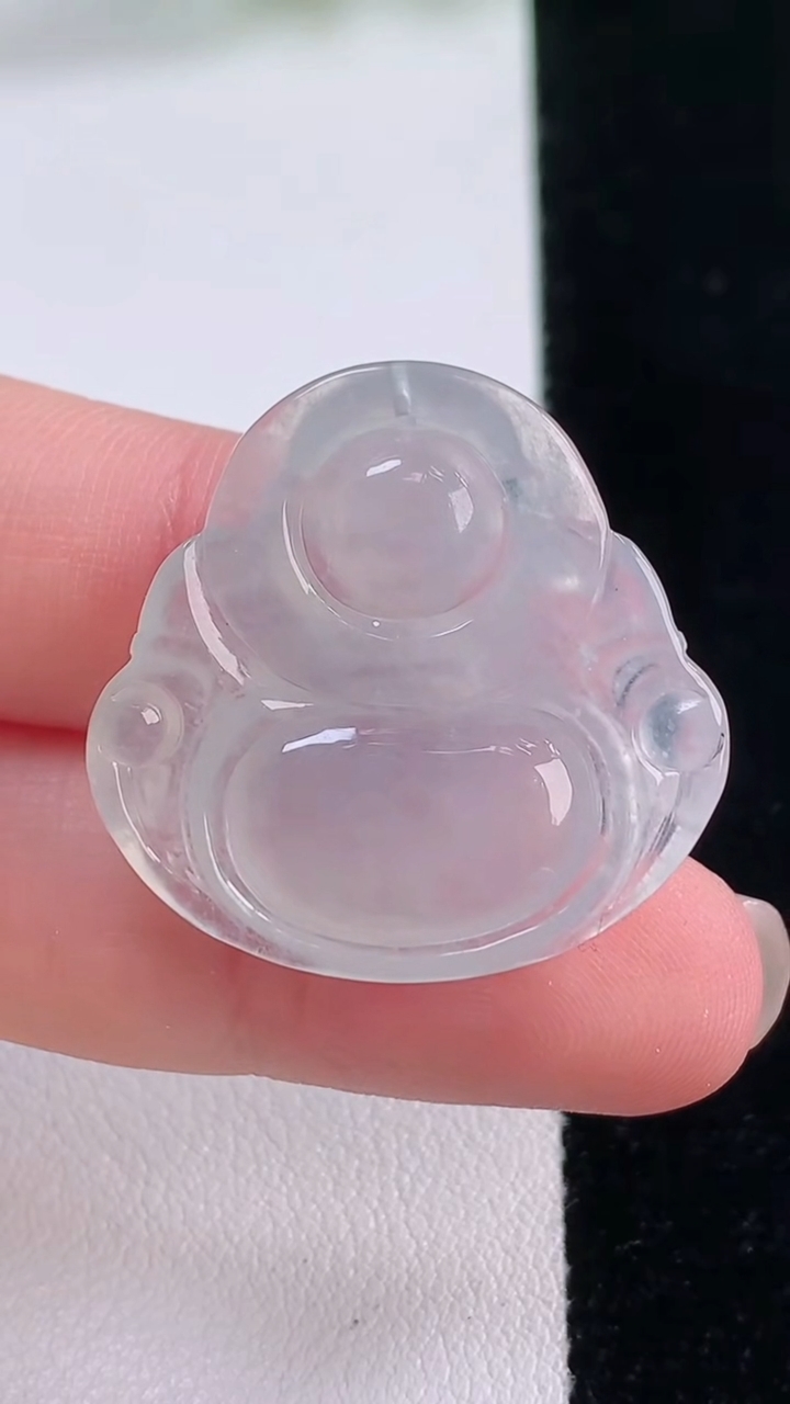 天然A货翡翠佛公吊坠，尺寸27.3-20-5.7，重量:6.43g
11月30日