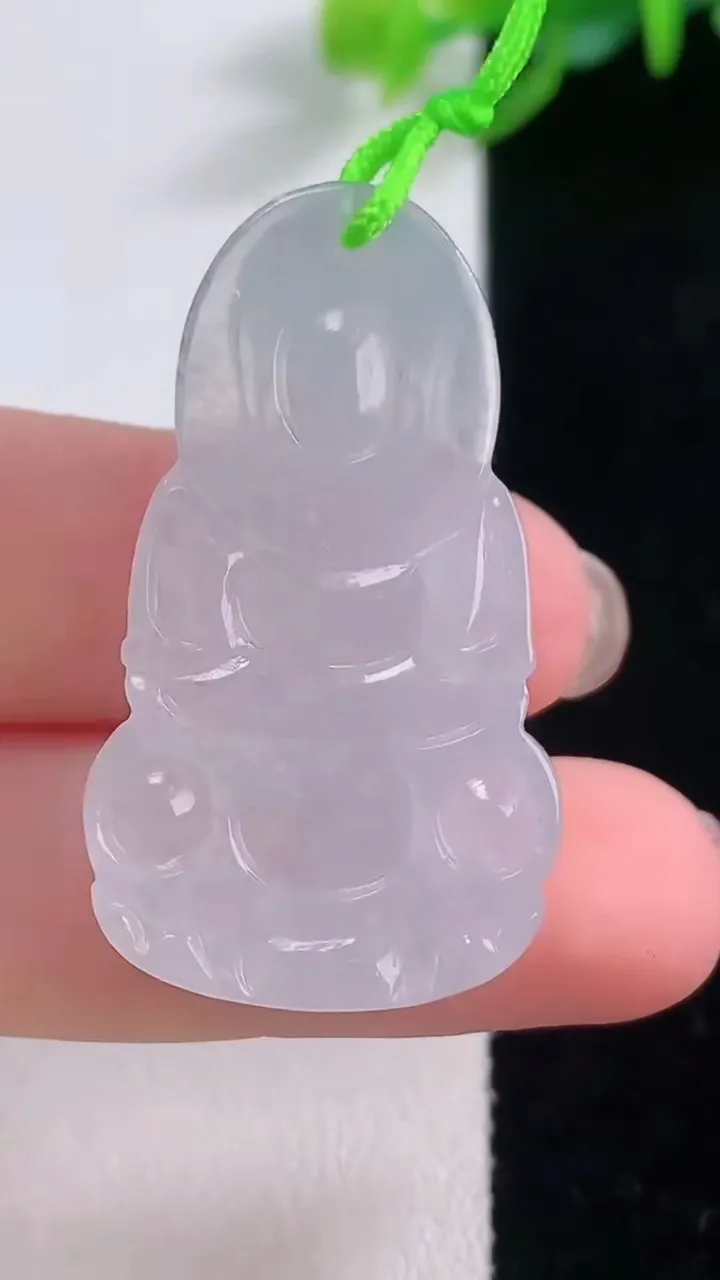 天然A货翡翠观音菩萨吊坠，尺寸38-21.7-6，重量:8.57g
11月30日