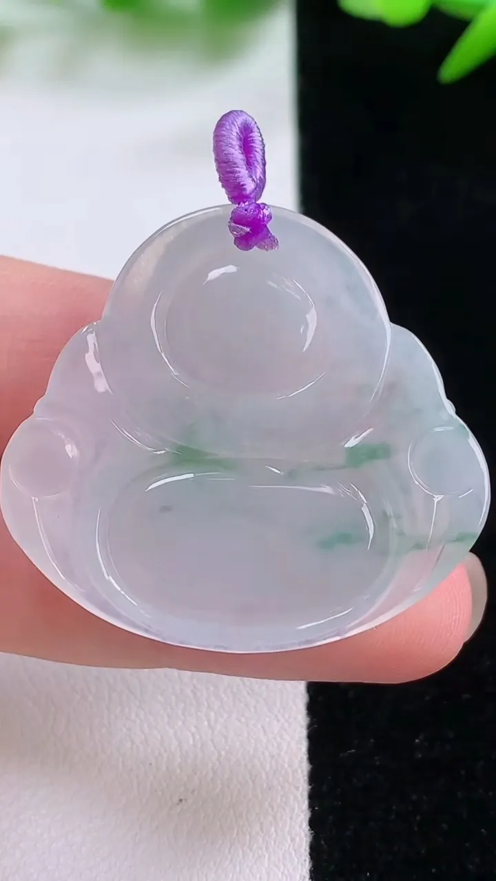 天然A货翡翠冰种飘花佛公吊坠，尺寸33-35.8-5.2，重量:9.87g
11月30日