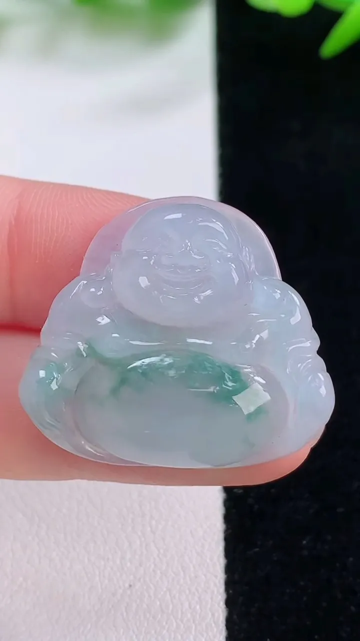 天然A货翡翠冰种飘花佛公吊坠，尺寸26-29.4-6.5，重量:8.68g
11月30日