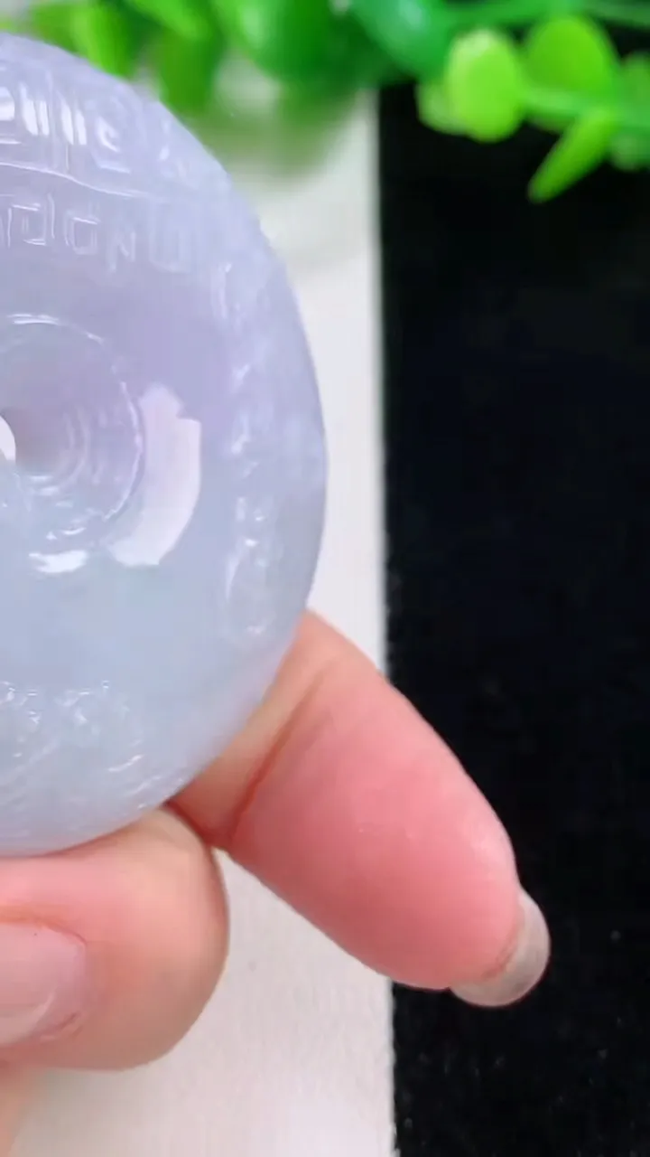 天然A货翡翠紫罗兰复古平安扣吊坠，尺寸49-12，重量:62.93g
11月30日