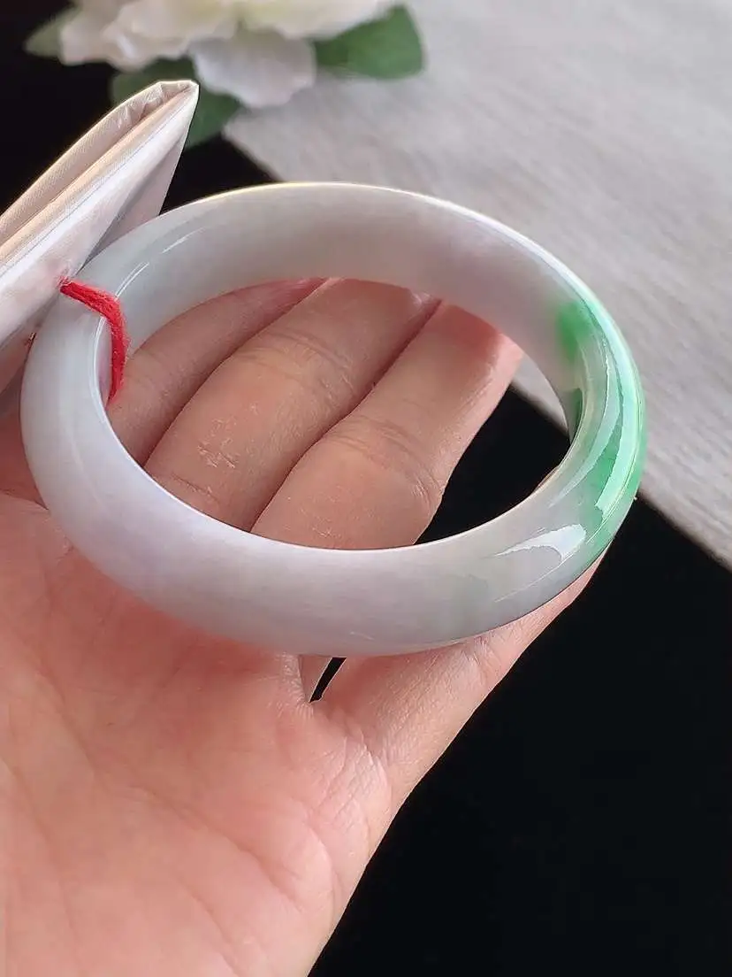 a货翡翠老坑冰种春带彩紫罗兰飘绿正装正圈手镯55-56圈口  尺寸55×12.6×8.2mm 1129