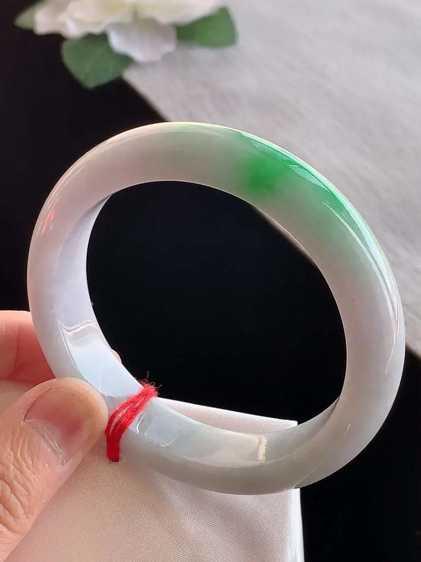 a货翡翠老坑冰种春带彩紫罗兰飘绿正装正圈手镯55-56圈口  尺寸55×12.6×8.2mm 112