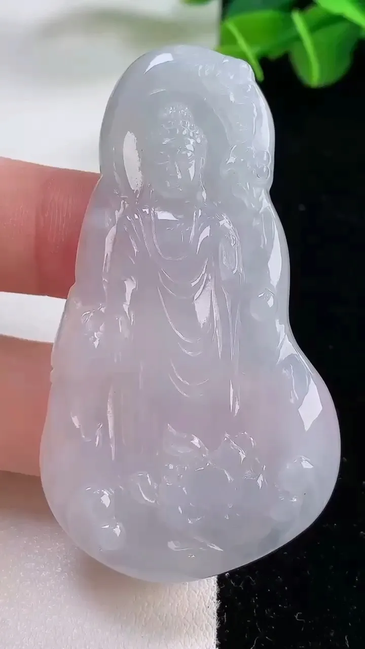 天然A货翡翠阿弥陀佛吊坠，尺寸61-34-4.8，重:16.48g
11月30日