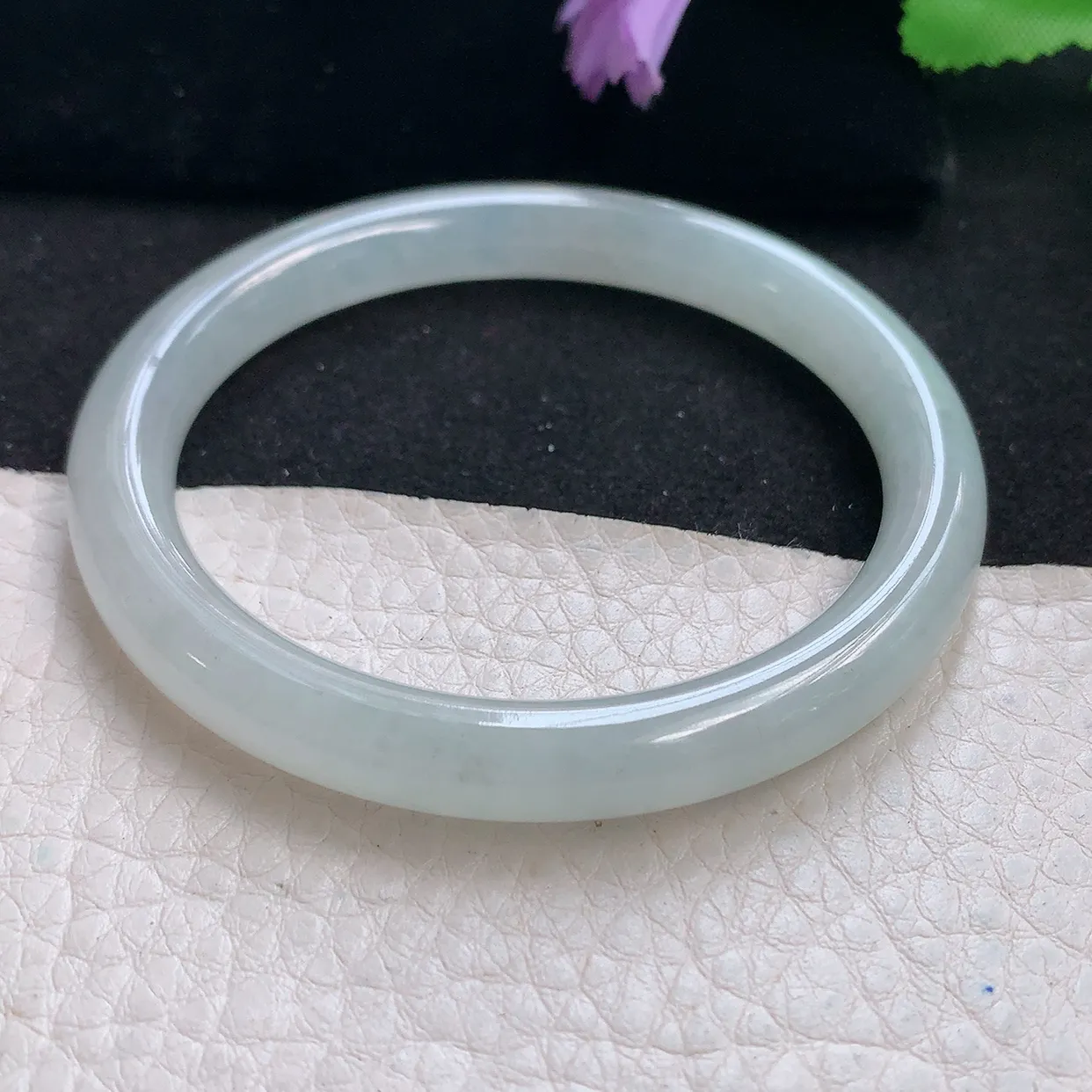 n自然光52*7.8*7.5圆镯 天然缅甸翡翠a货手镯白月光叮当镯子细圆条手镯