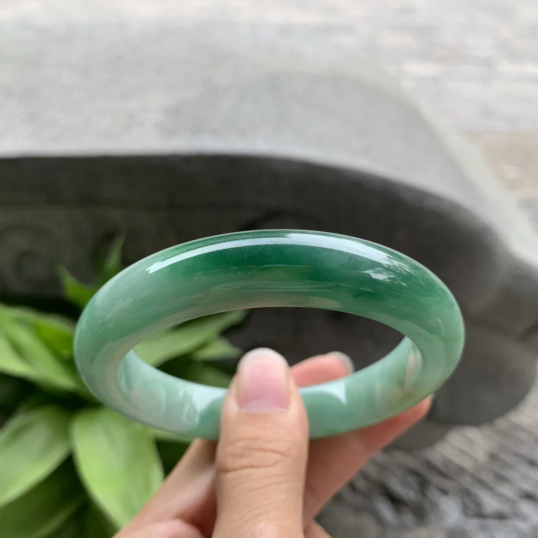 圈口 57.8-12-9  【辣绿正圈手镯】正圈57 58可戴