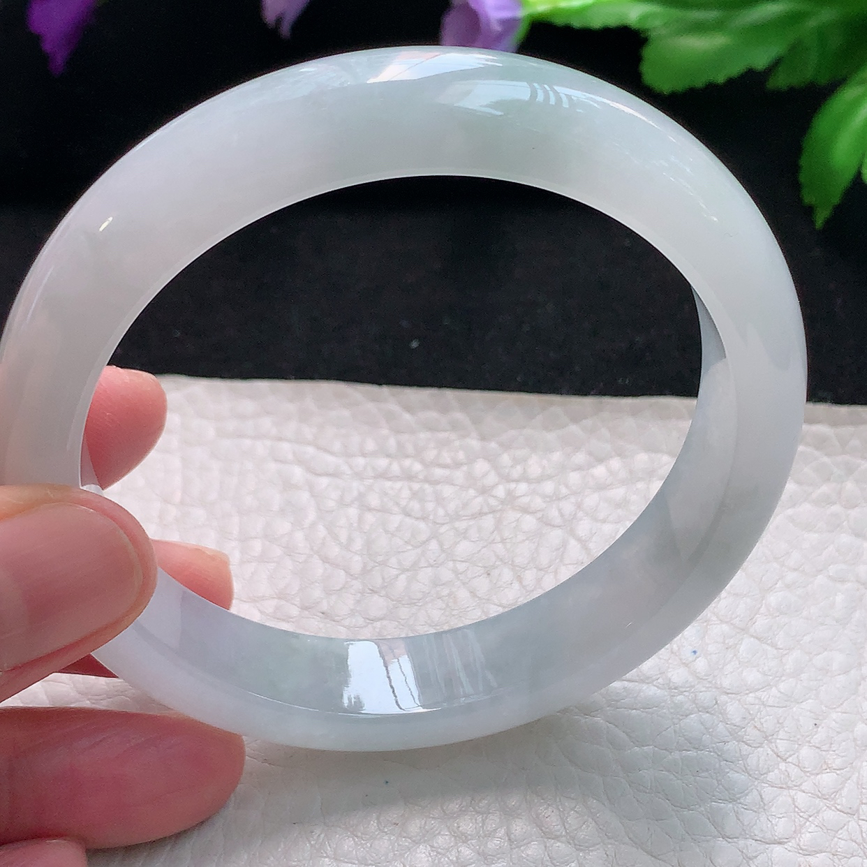 yh自然光61*12.5*8.3大圈口平安镯天然缅甸翡翠a货手镯白月光清透正圈宽边镯子