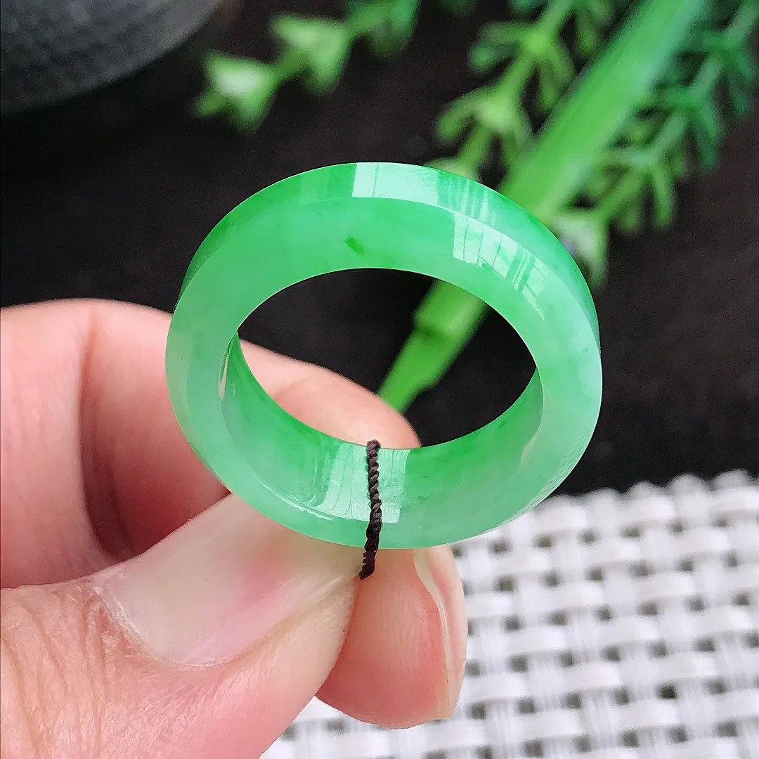 自然光18/7.8/3.6老坑冰胶水灵正阳绿指环戒指翡翠戒指