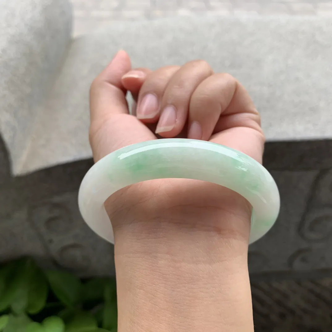 大圈口 58.4-12.5-9.5  【飘绿正圈手镯】正圈58 59可戴