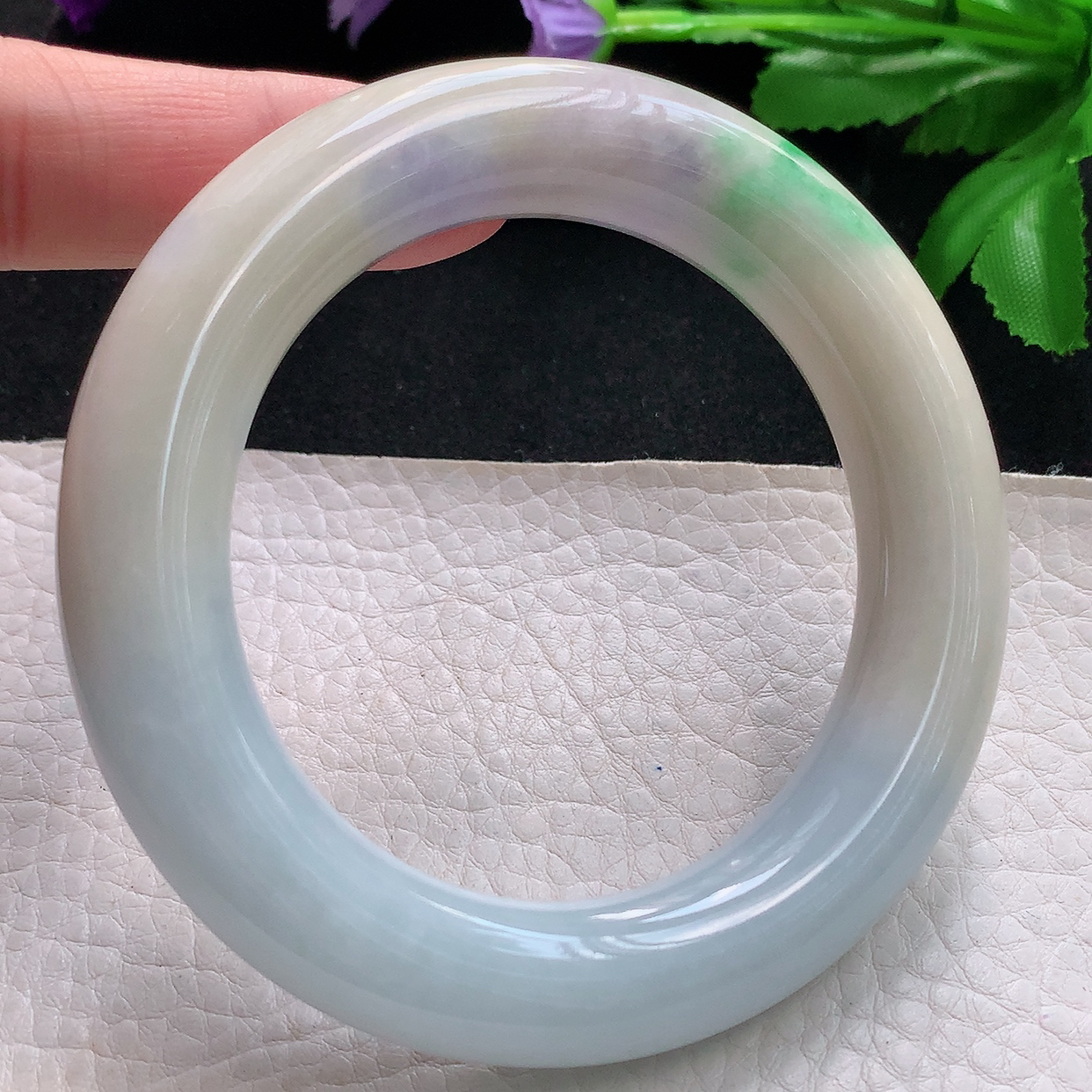 ss自然光57*13*12.7胖圆镯天然缅甸翡翠手镯三彩水润黄加绿圆条镯子