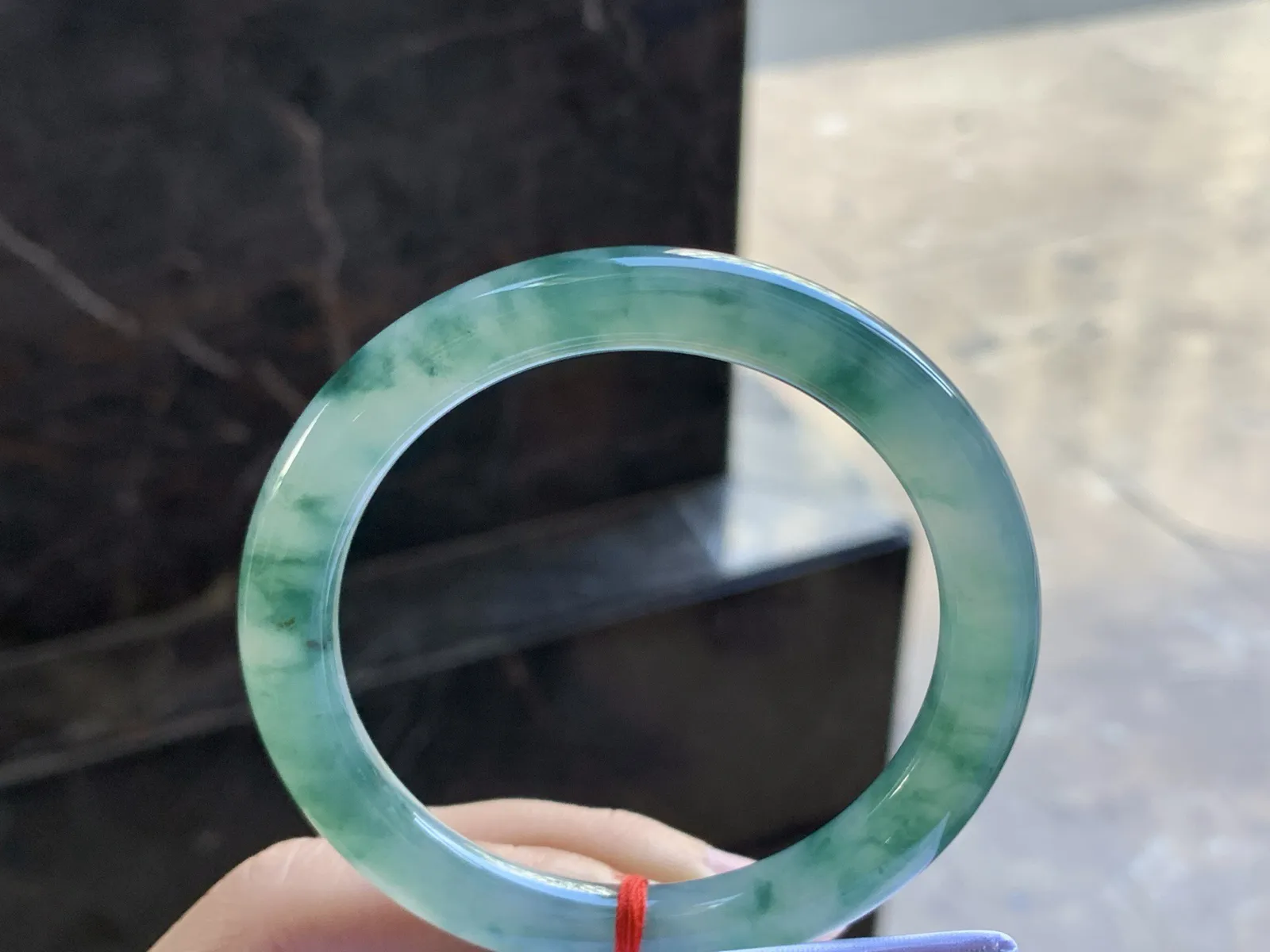 54.5-8.5

冰蓝花圆条手镯^_^飘花灵韵