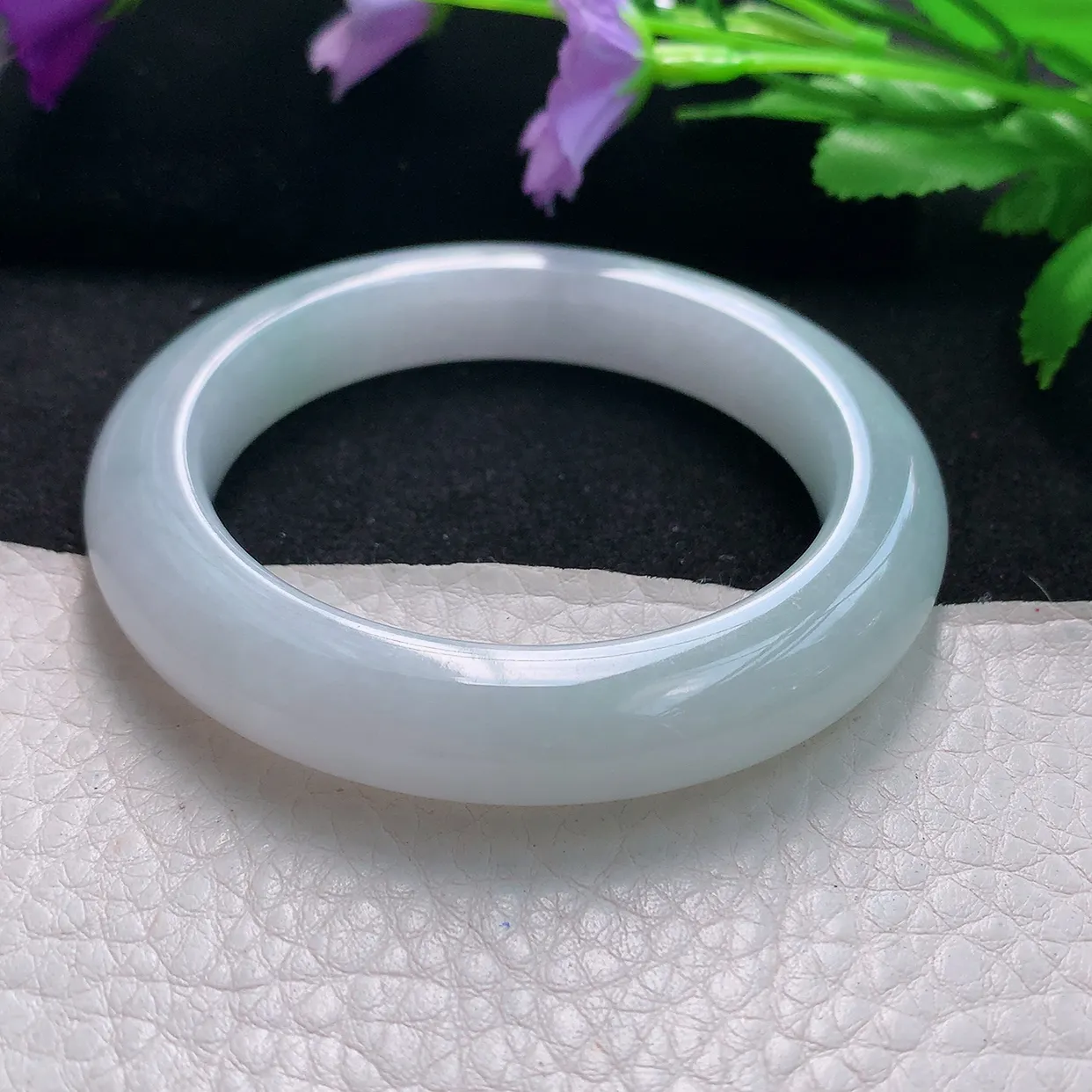 js自然光52.5*10.6*10.3圆镯 天然缅甸翡翠手镯白月光圆条镯子福镯