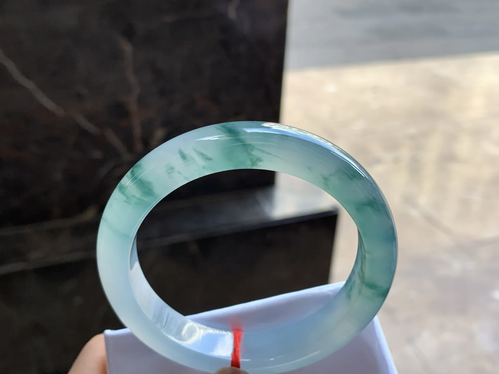 56.5-12.5-8.7

冰蓝花手镯^_^种水冰透