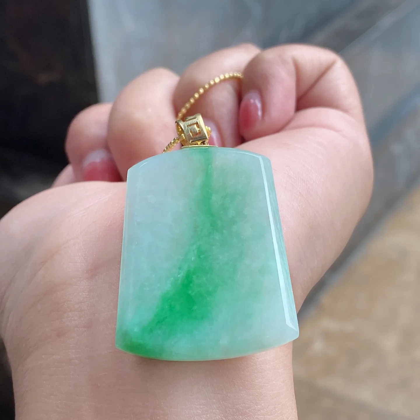 冰糯种带色无事牌吊坠 尺寸46.7-27.2-5.1毫米