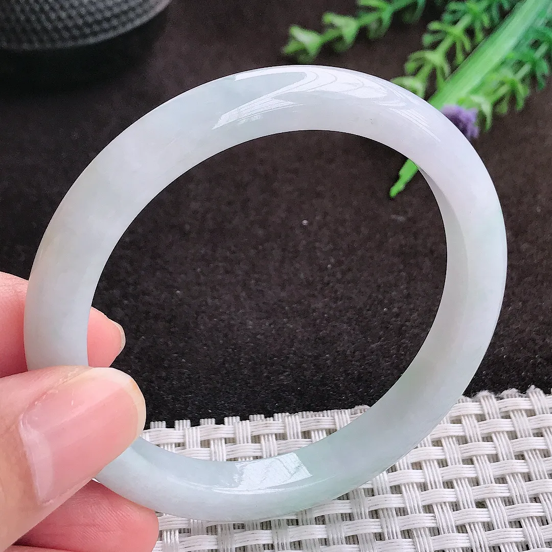 自然光55/8.7/7.4老坑精美冰润飘阳绿手镯宽边翡翠玉镯美人镯