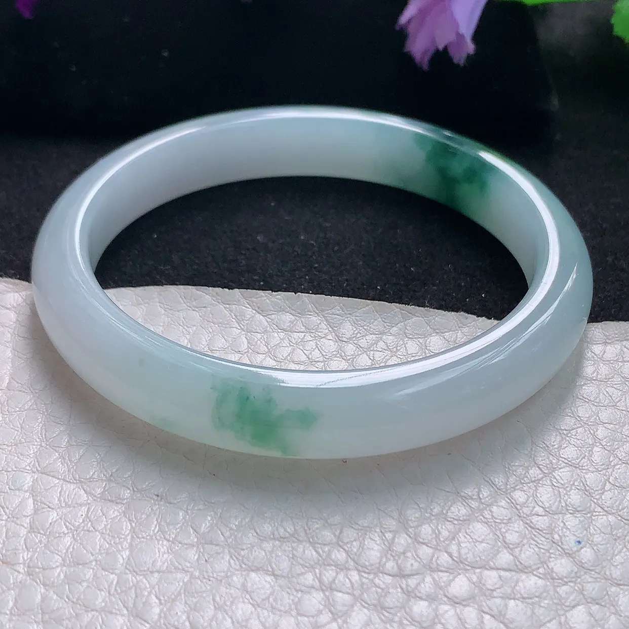 jm自然光53*9.4*6.9平安镯 天然缅甸翡翠a货手镯牛奶底飘花镯子