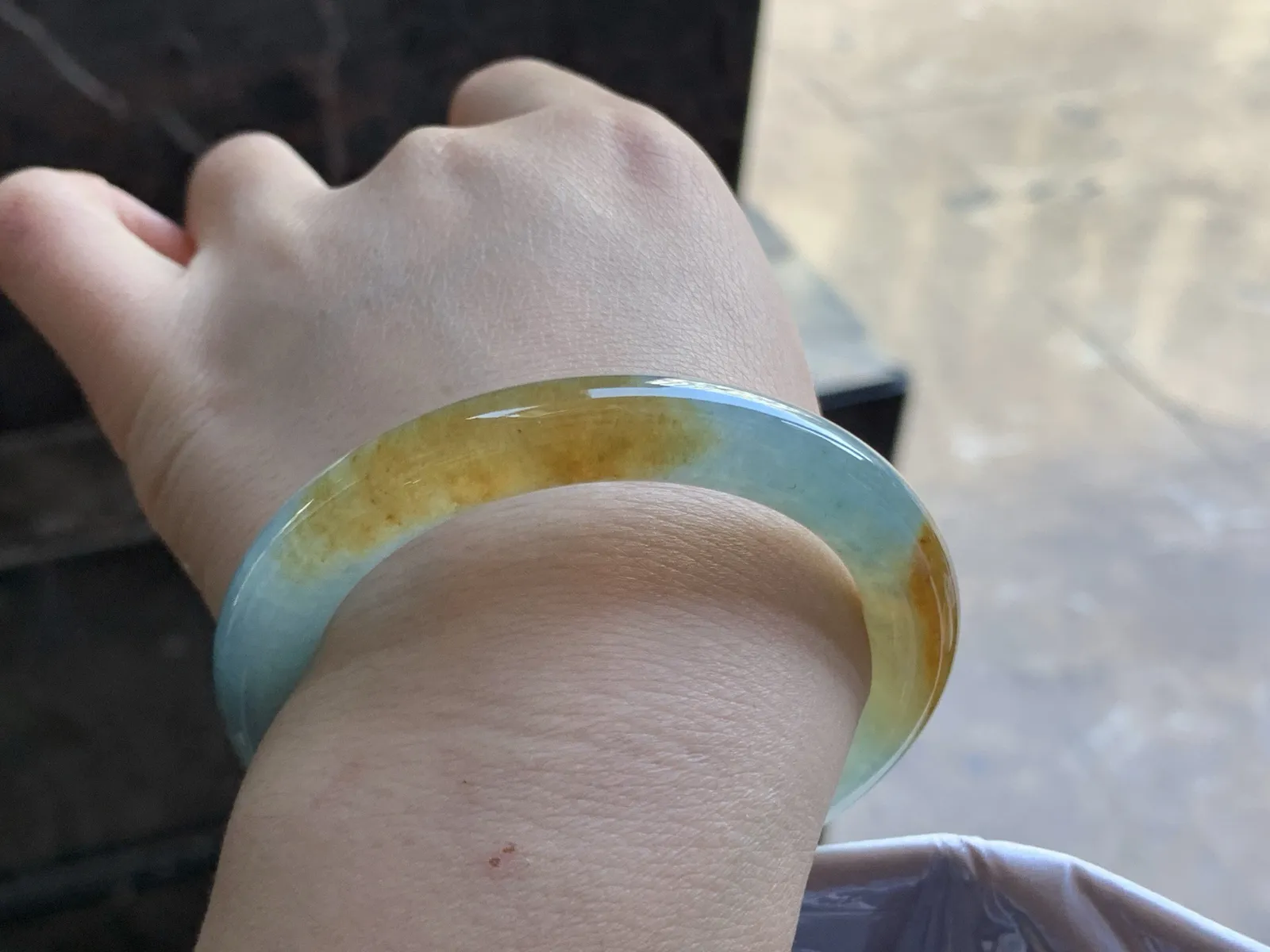 53-9.3

冰红圆条手镯^_^冰透 清新