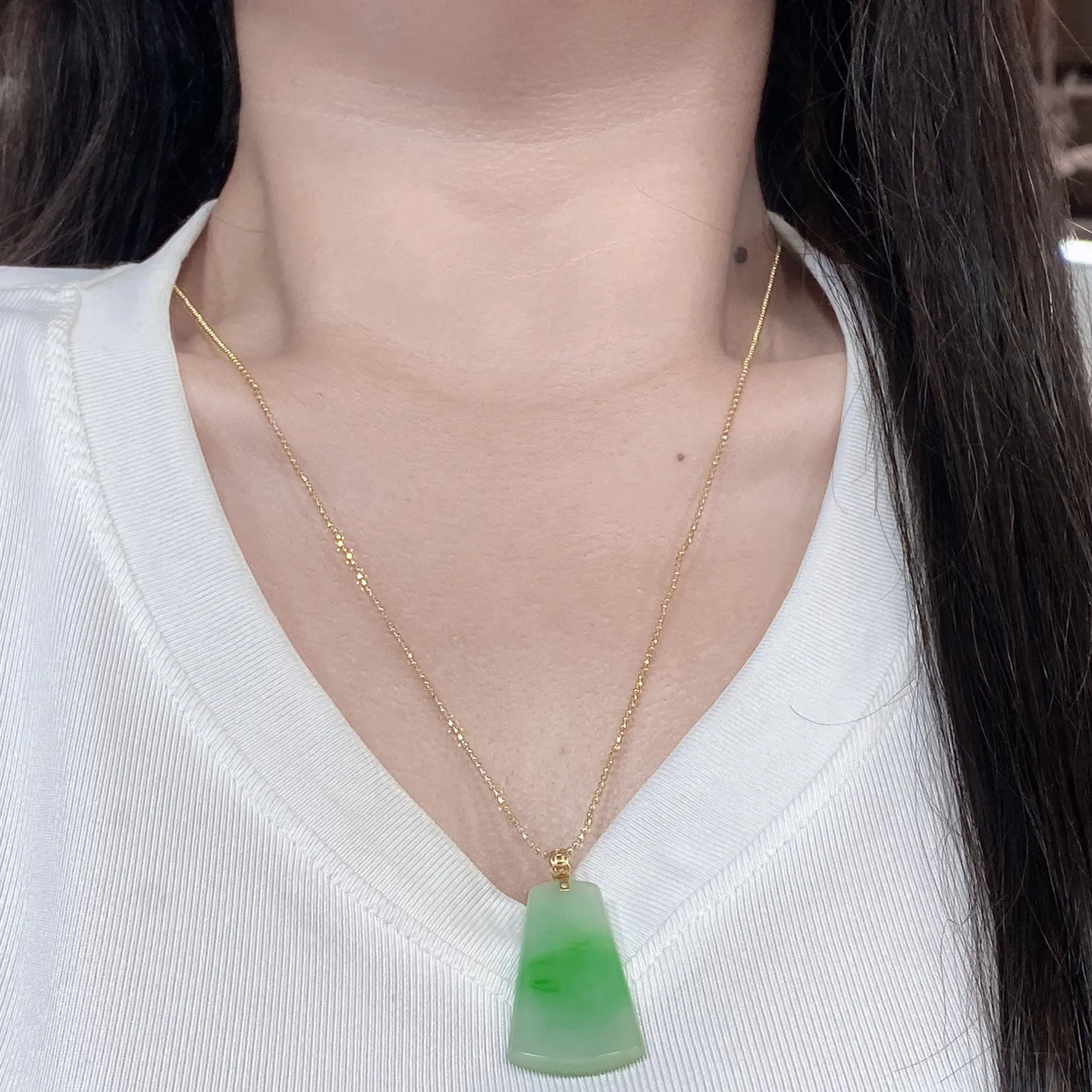 冰糯种带色无事牌吊坠 尺寸44.3-16.9-4毫米