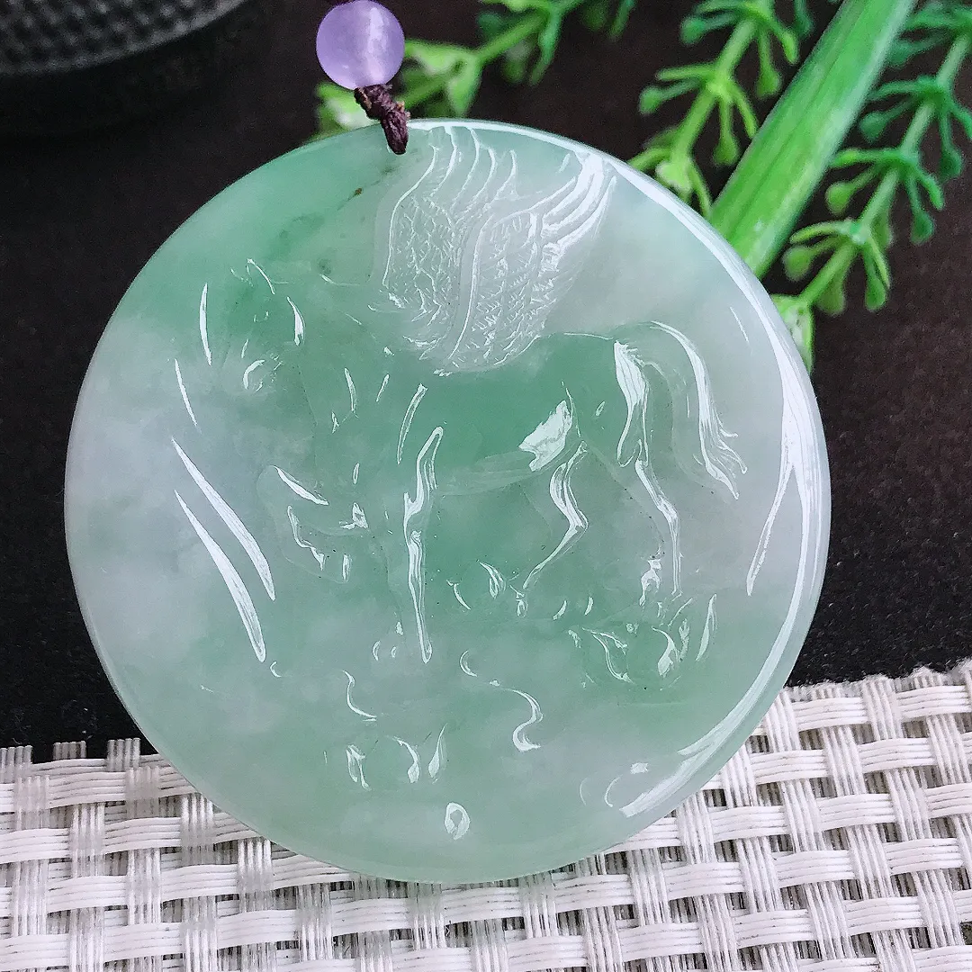 自然光5/5.8老坑冰胶水灵冰晴绿飞马吊坠马到成功翡翠玉坠挂件百搭