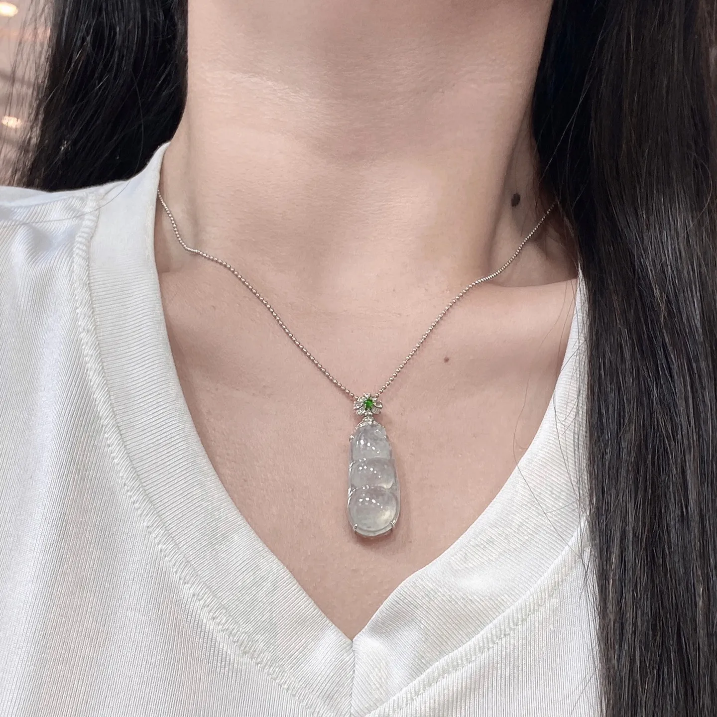 高冰种雪花棉福豆吊坠 尺寸42.9-13.7-9.1毫米