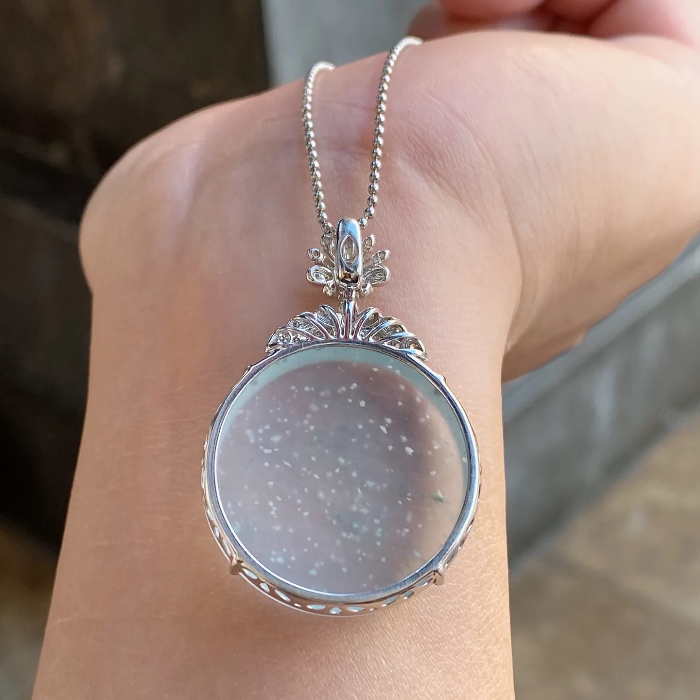 冰种飘花雪花棉圆牌吊坠 尺寸40.7-27.1-6.2毫米