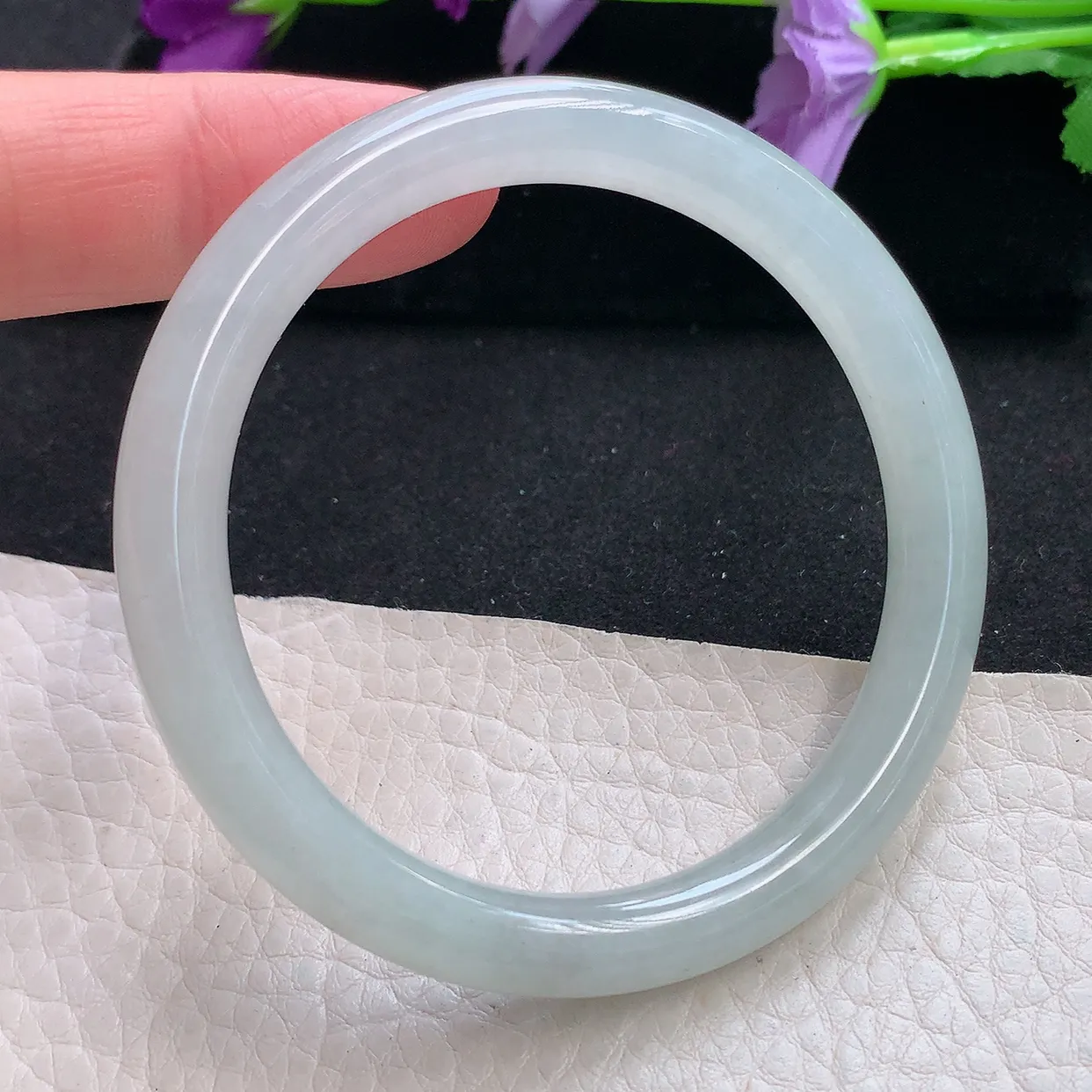 n自然光52*7.8*7.5圆镯 天然缅甸翡翠a货手镯白月光叮当镯子细圆条手镯