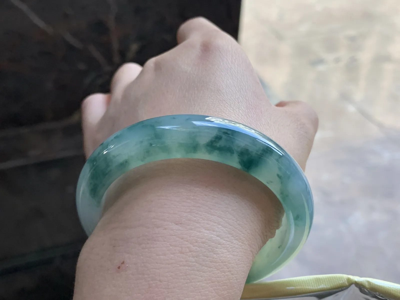 55.5-12.6-7.9

蓝花手镯^_^飘花灵韵